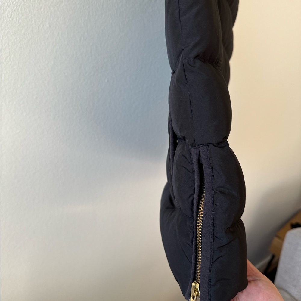 J.Crew Black Puffer Vest - Picture 3 of 4